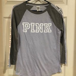 Pink long sleeved t-shirt. XS